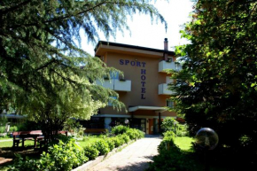  Hotel Sport  Левико
